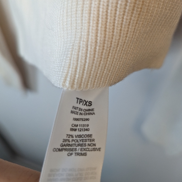 DYNAMITE Faux-Wrap Ribbed Sweater XS in cream/white NWT - Picture 5 of 6